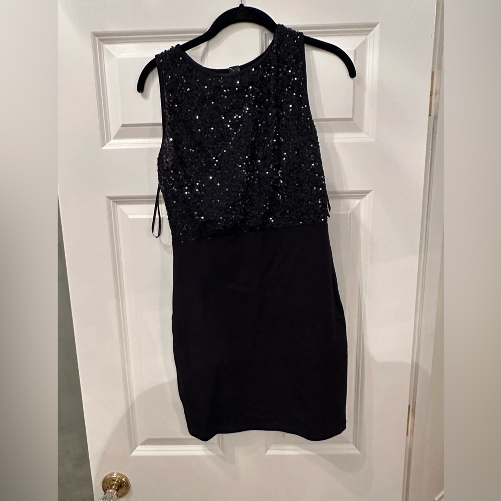 Chic Holiday LBD ✨